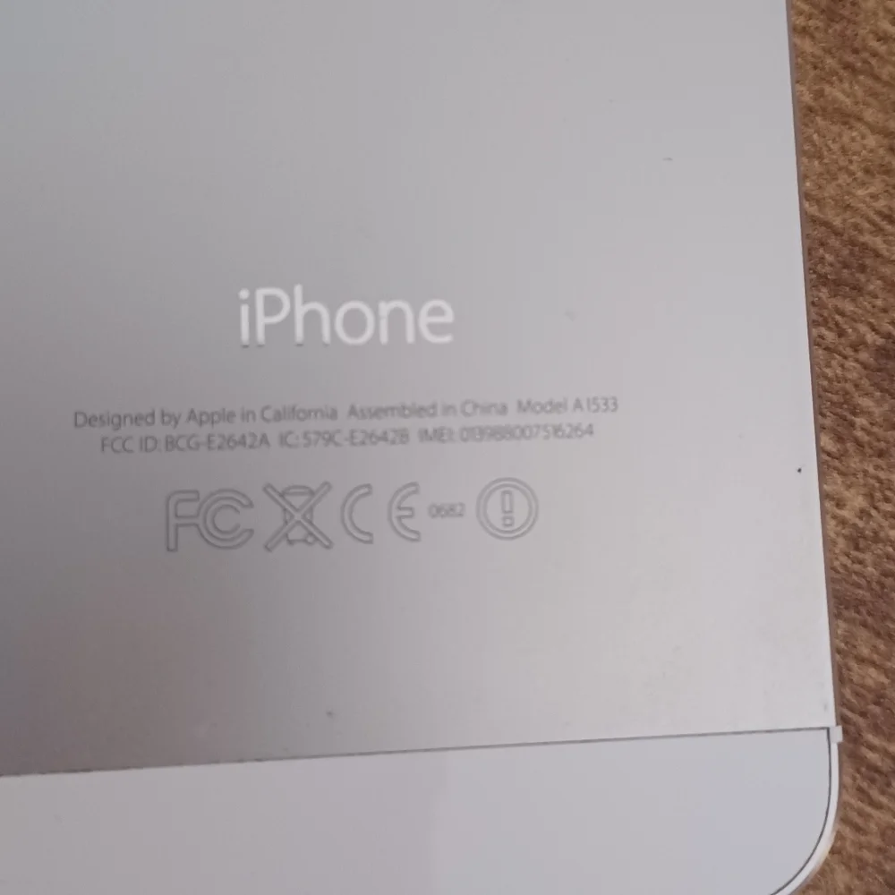 Apple IPhone 5S GSM Silver Smartphone